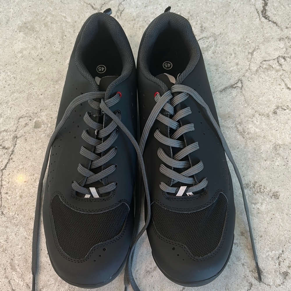 Garneau men's cycling shoes size 45